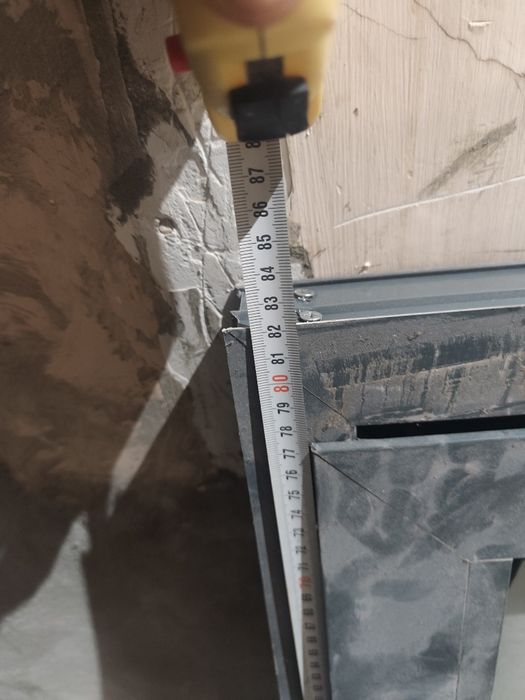 Akfa eshik rom sotiladi