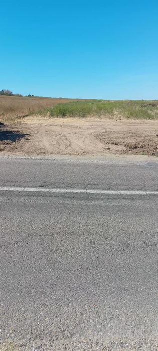 Vând 4 parcele de teren extravilan, cu acces din drumul județean 768 în hidiselu de sus