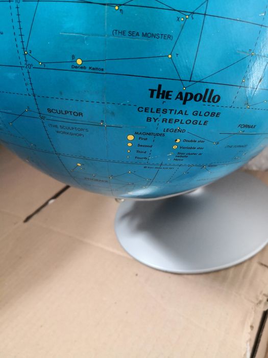 Небесният глобус Аполо от Реплогол