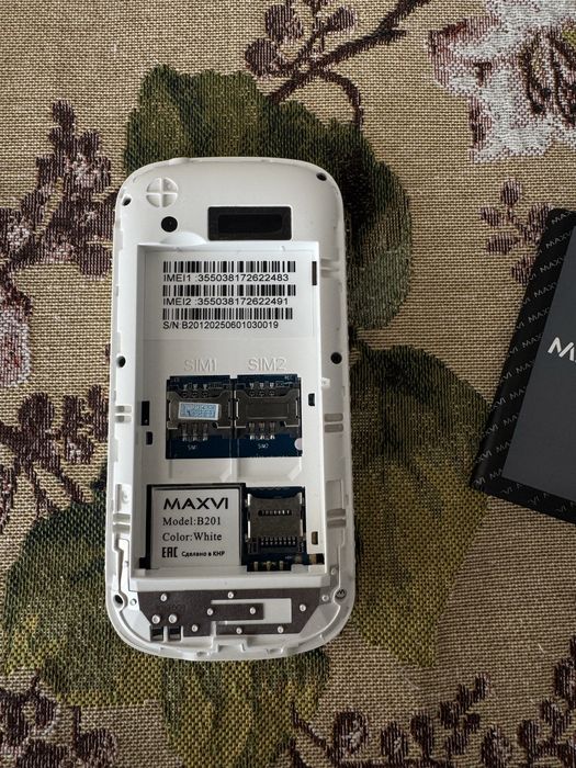 Продам кнопочный телефон новый