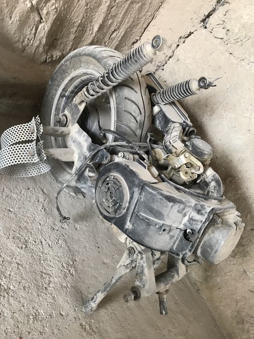 Скутер ва запчастлар срочно сотилади мотор 150 Куба идиал састаянаси