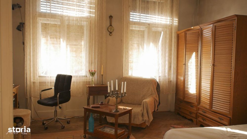 Farmec interbelic cu detalii originale de epocă - apartament 3 camere