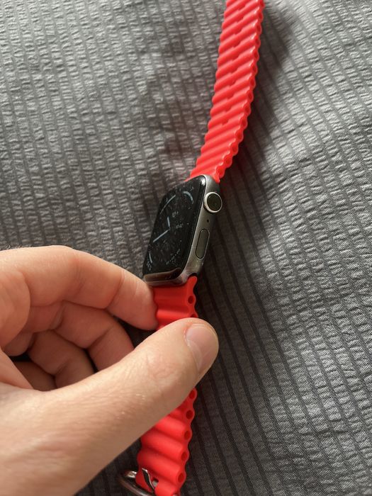 Apple Watch 5 (44 mm)