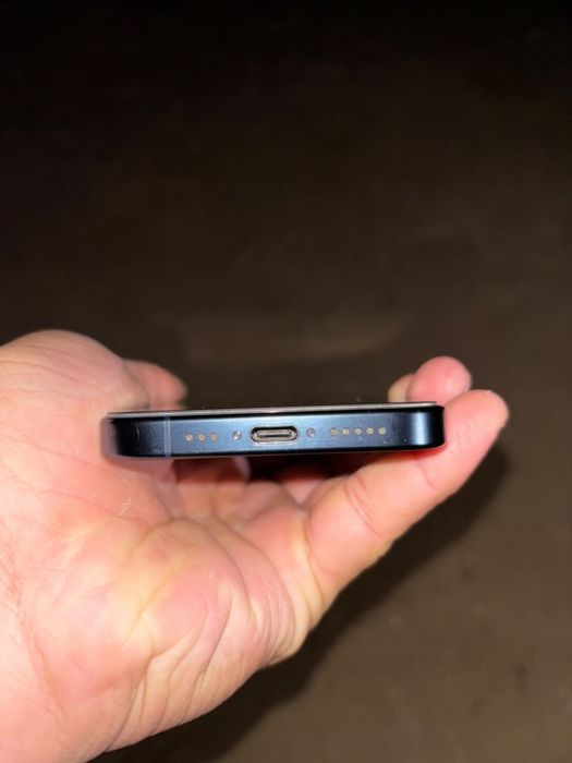 iphone 15 pro продаю