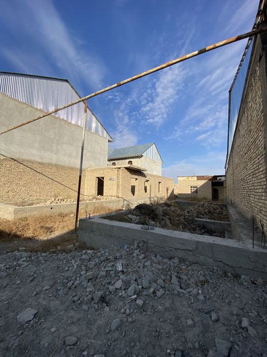 ПРОДАЕТСЯ Недостроенный участокQurulishi tugallanmagan uy SOTULADI