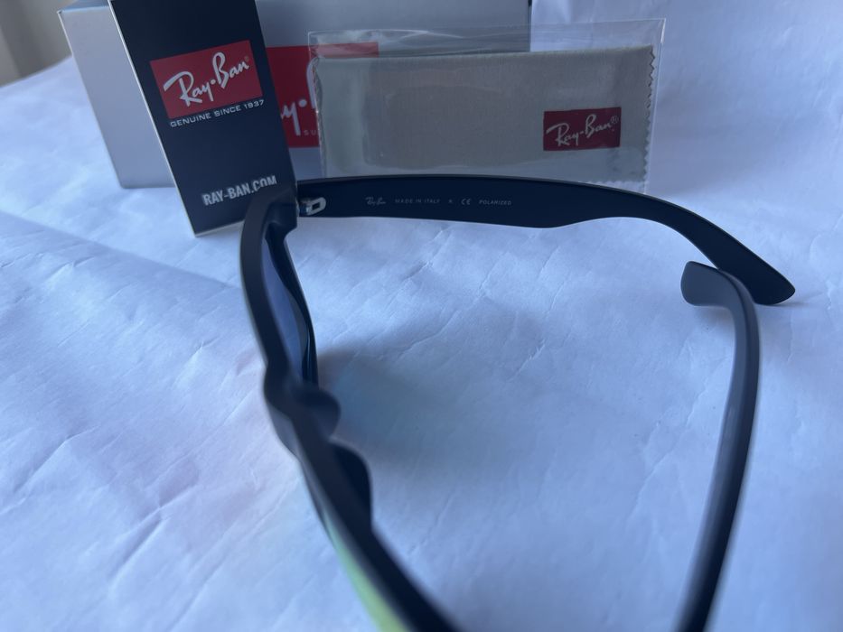 Ochelari de soare Ray Ban 4165 Justin Polarizati Noi