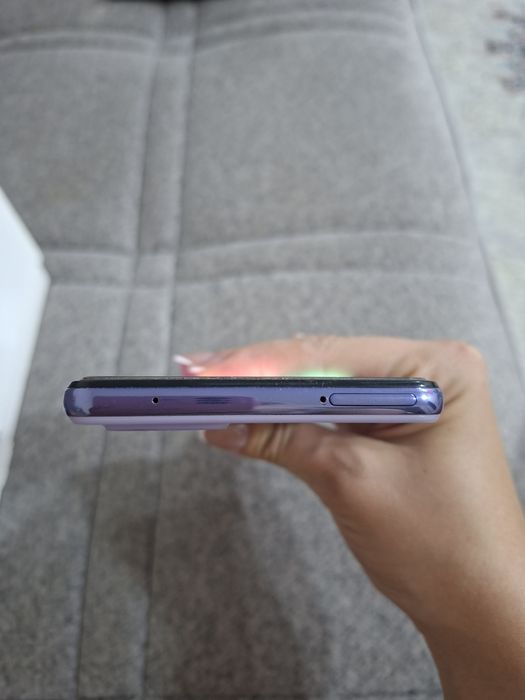 Продаётся Samsung galaxy A52