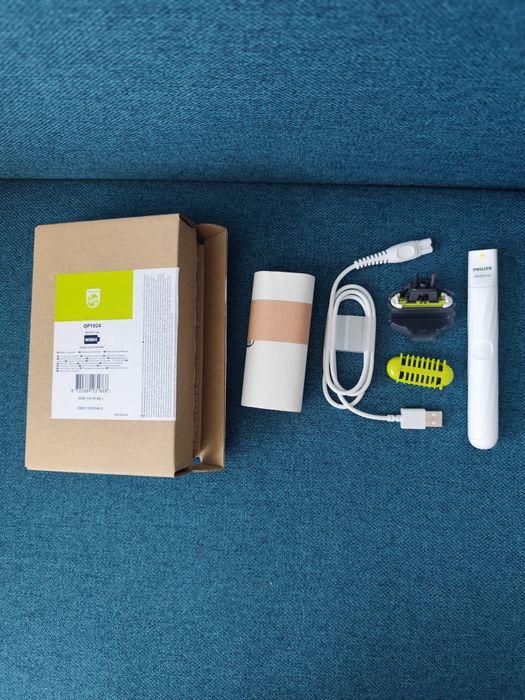 Aparat electric de ras și tuns Philips OneBlade Intimate qp1924/30, + 1 lamă SkinProtect, unisex