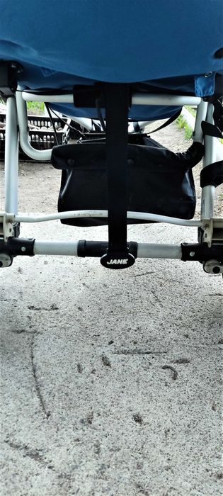 Прогулочная детская коляска!JANE