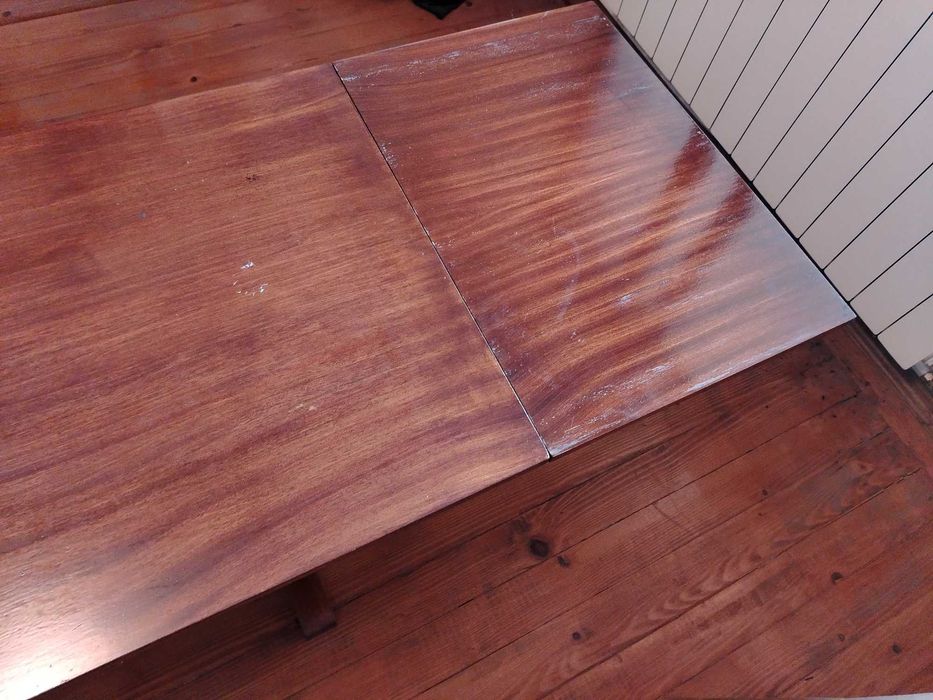 Маса холна/ за хранене