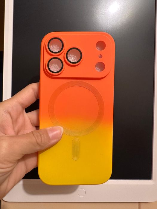 Husa superba pentru Apple iPhone 17 Pro - noua. Ideala ca si cadou
