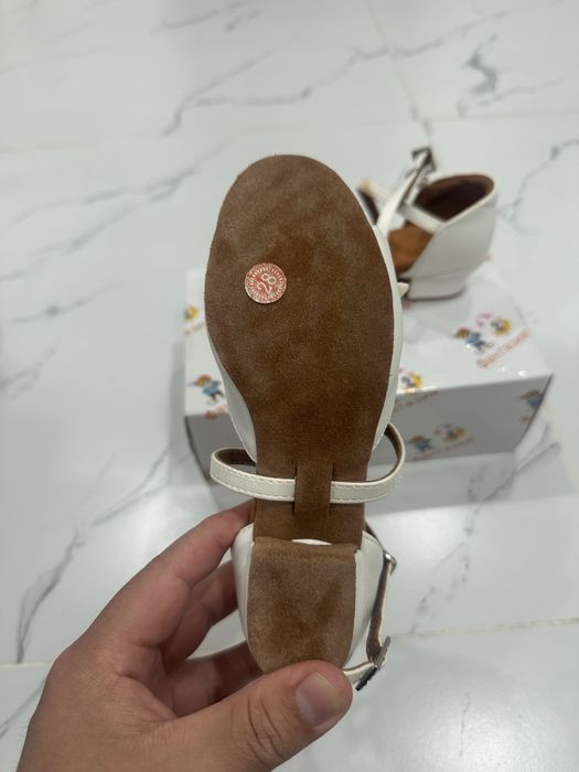 Детская обувь для танцев