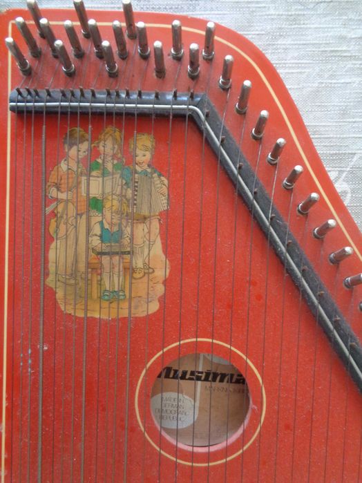 Продавам Ретро немска цитра Musima ( 1979г)