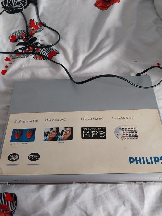 Vând dividiu în stare buna