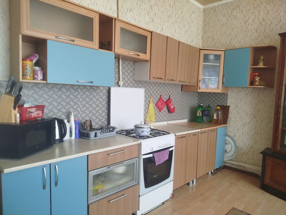 Продам кухонный гарнитур.