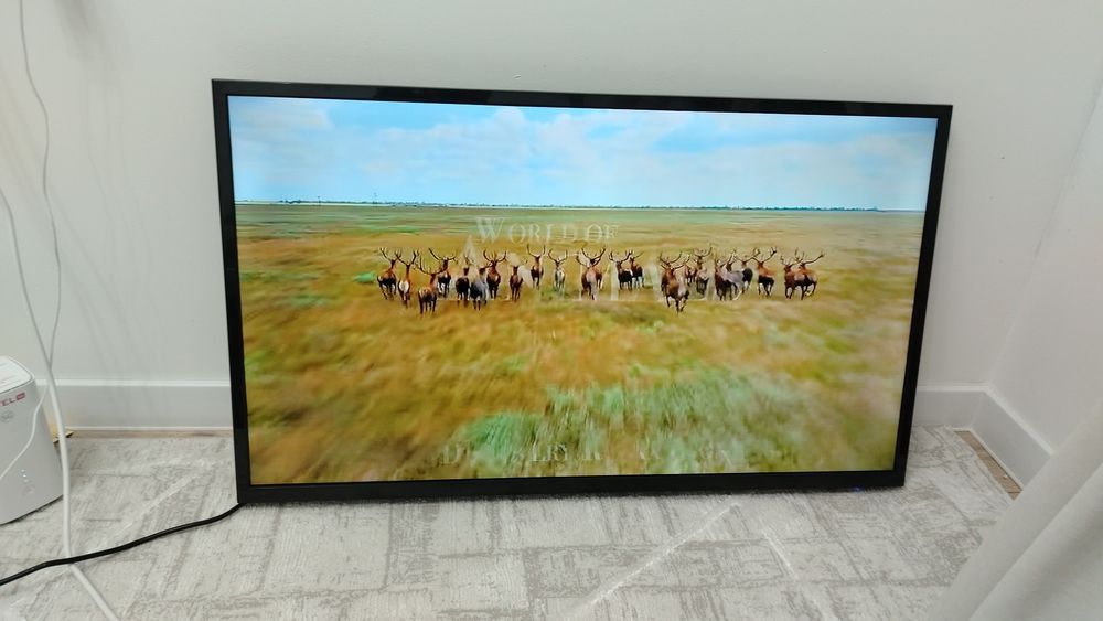 Продам смарт телевизор