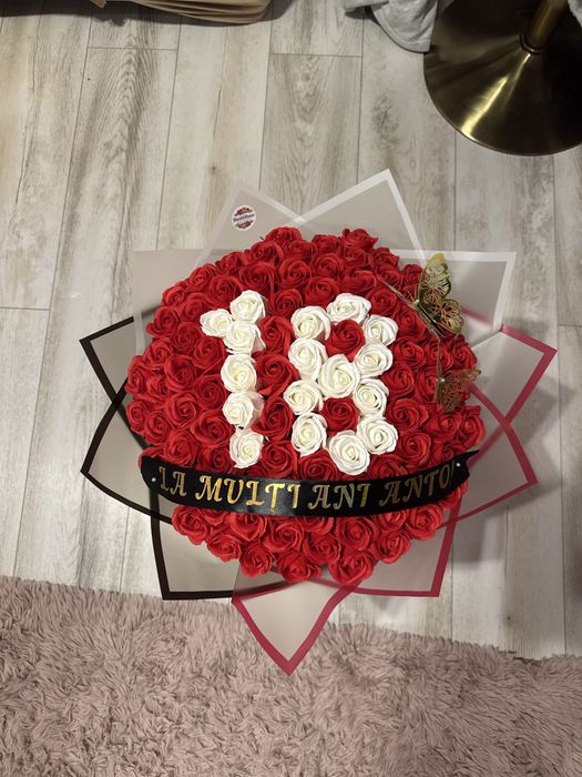 Buchet Trandafiri Sapun / Sclipici , Stitch , Ursuleti