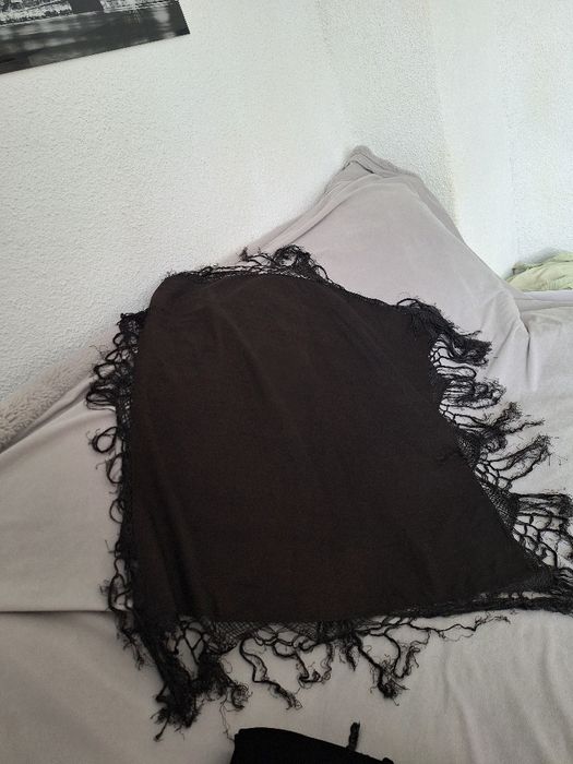 Închiriez costum popular zona Sibiu...autentic