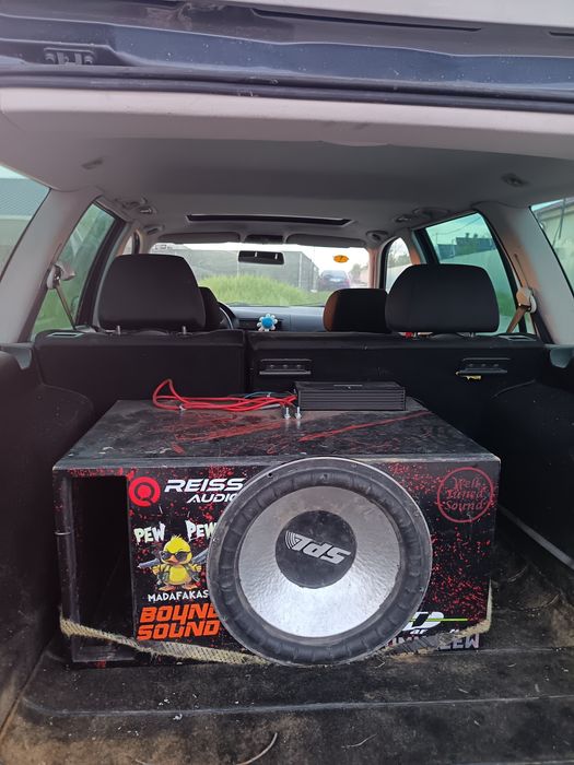 Vând subwoofer 15inch