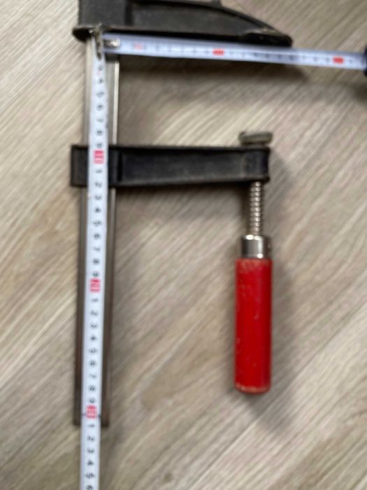 Дърводелска стяга, класическа 2 броя продава