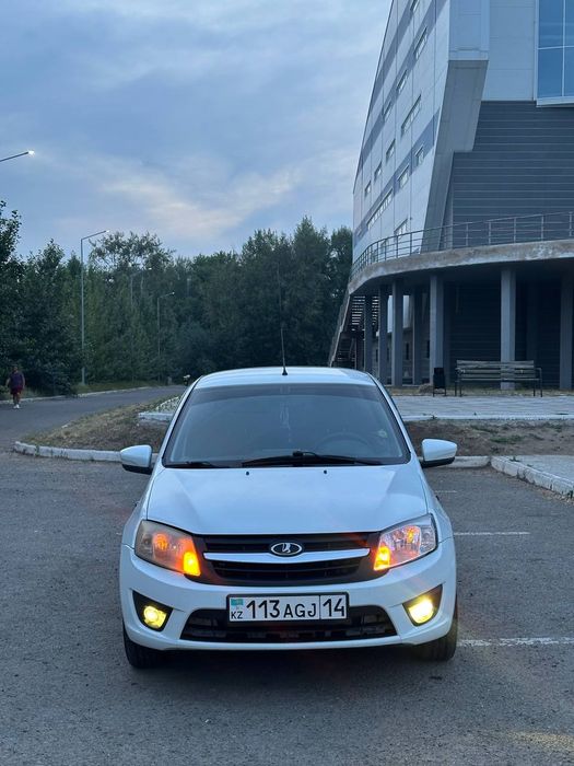 Lada granta 2018 год