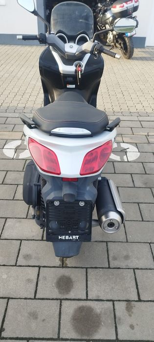 Yamaha X Max 125 Benelli TRK 502X