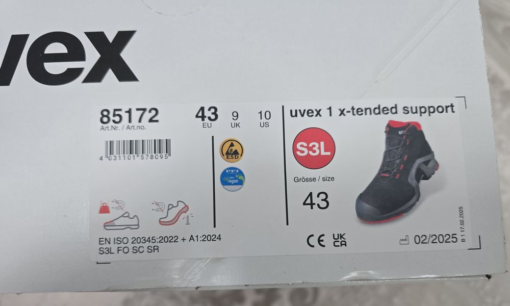 Bocanci de lucru uvex S3L marimea 43