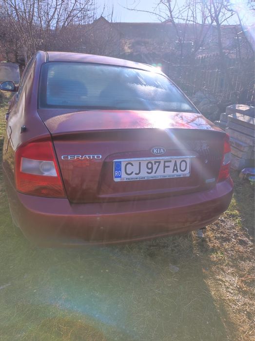 vând Kia Cerato 2007
