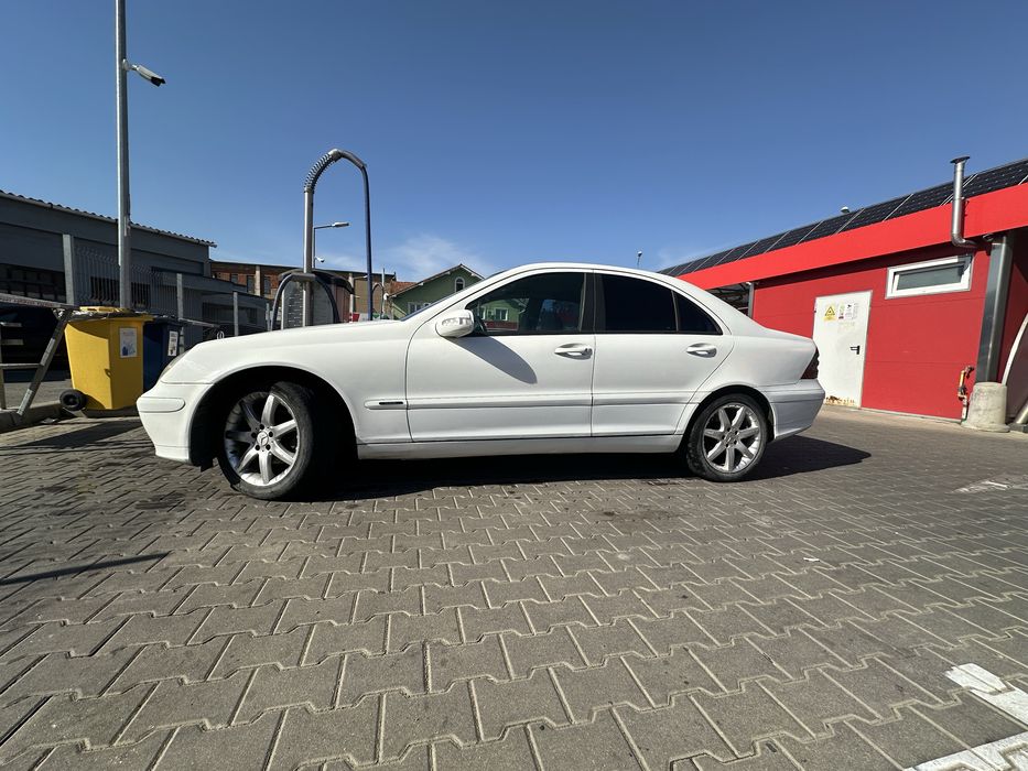 Mercedes-Benz C-Class W203