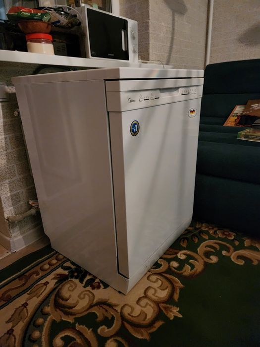 Посудомойка машина