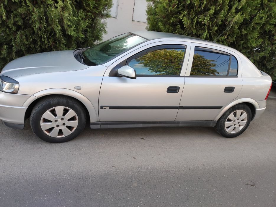 Vând Opel Astra g