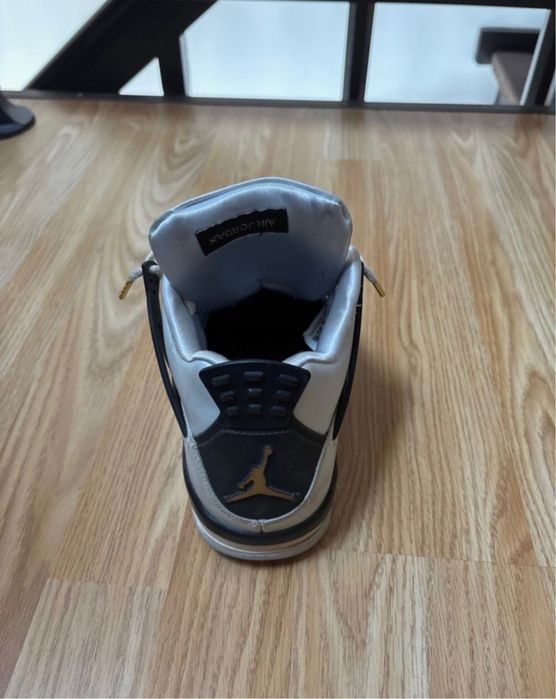 Adidasi Air Jordan