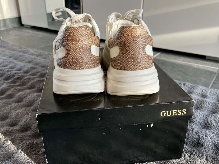 Pantofi Guess barbatesc
