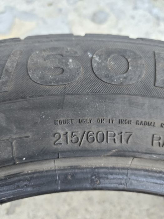 2 бр. Зимни гуми 215.60.17