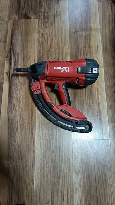 Газов пистолет за бетон  HILTI GX 100