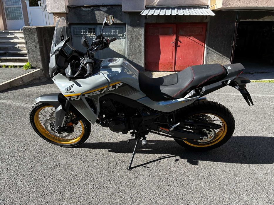Vand Honda Transalp XL750, 2025, 2543km, 53000 RON