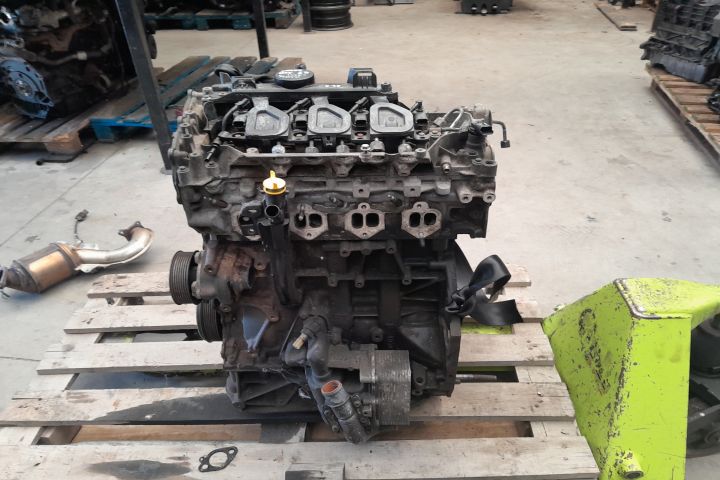 Motor fara anexe 2.3 DCI EURO 5 M9T880 2.3 DCI EURO 5 M9T880 Renault