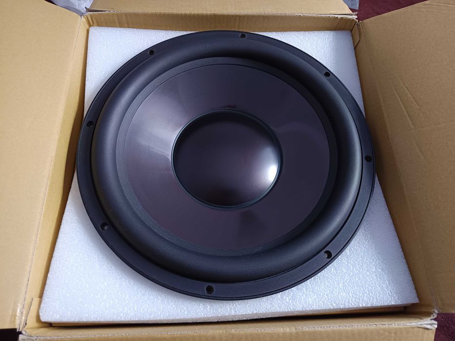 Difuzoare 15 inch Dayton Audio nu RCF DYNACORD