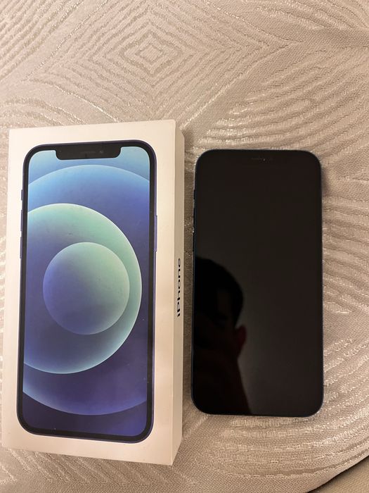 Айфон 12 продам срочно