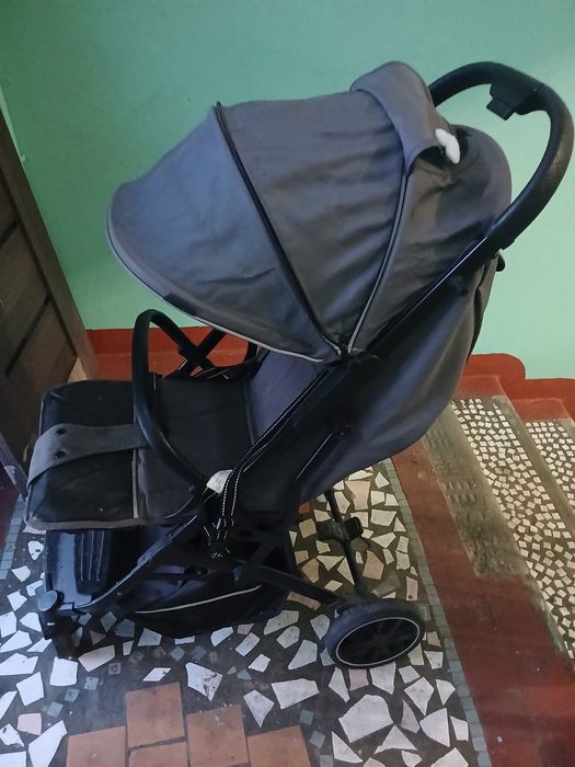 Продам детскую коляску