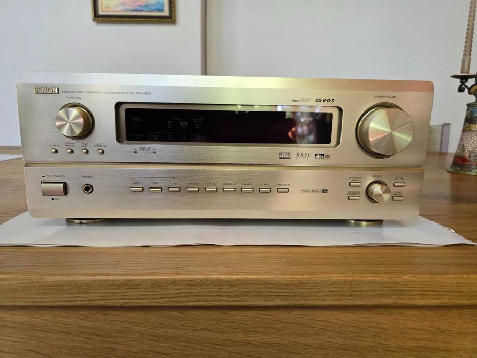 Продавам ресивър DENON AVR - 3802 и плеър SACD DENON - 2900