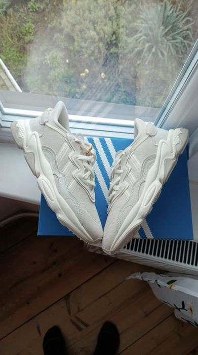 Adidas “Ozweego”