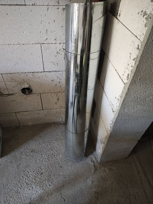 Vînd  douâ furtune extensibil și 7 foi tablă 0,30.