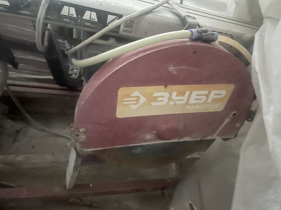 Продам электроплиткорез зубр эп‑300‑1500c