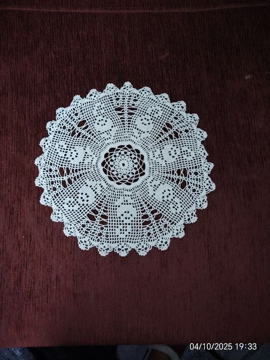 Плетени карета на една кука