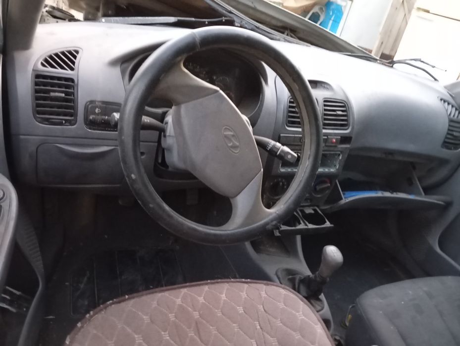 Продам хюндай акцент аварийный
