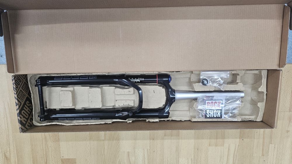 Furca RockShox Reba 27.5", 120 mm travel