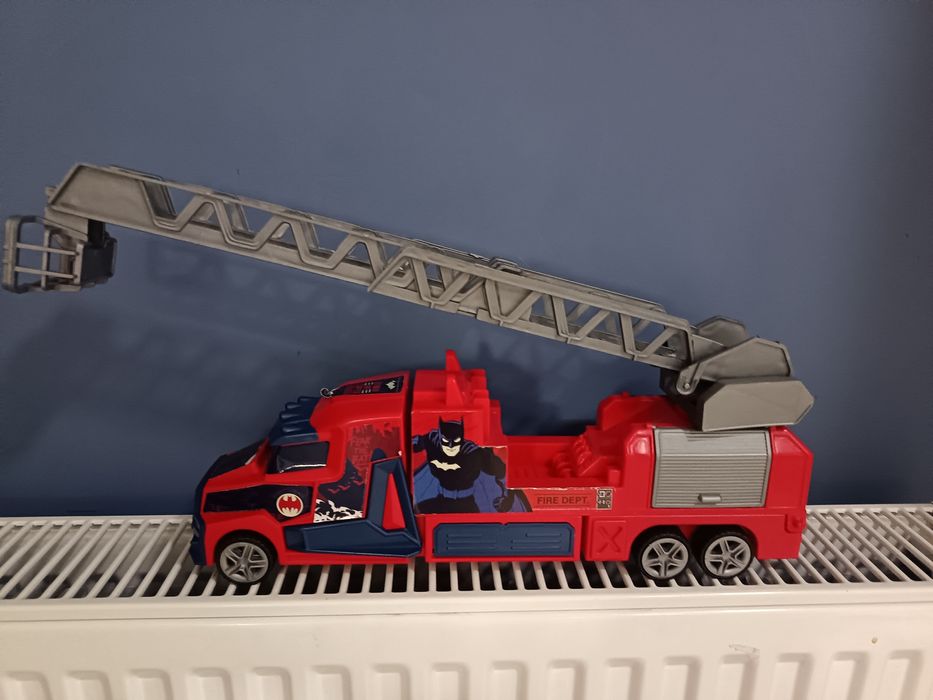 Автовози, автобус, пожарна, неразличими от нови!