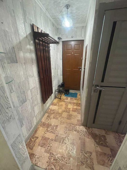 Продам 2 комн.квартиру на Молодежке