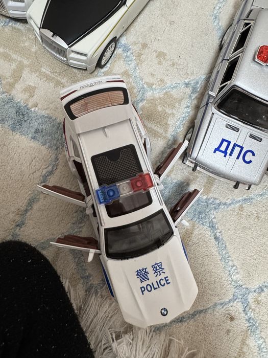 Продам железные машинки